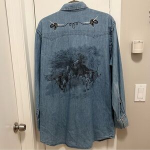 SOLD.  MidWest Garment Co MWG Denim Cowboy Bull Western Embroidery Snap Shirt L